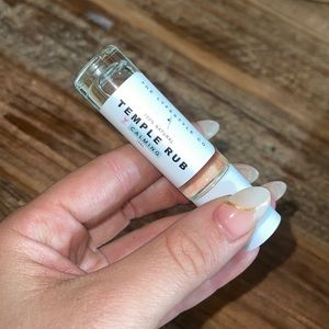 The lyfestyle co. Temple rub